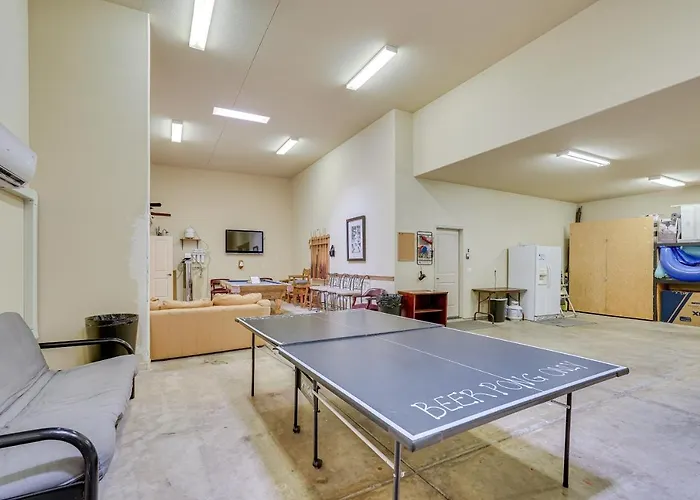Private Pool & Hot Tub: Havasu Gem! Holiday home Lake Havasu City