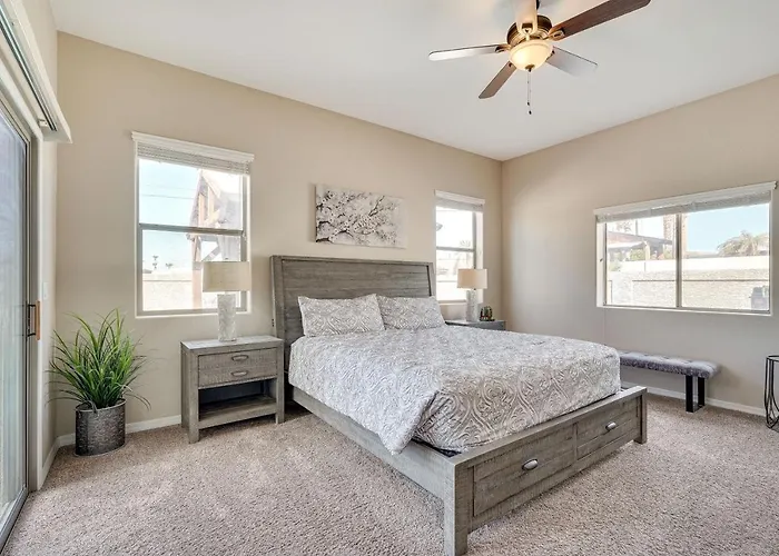 Holiday home Private Pool & Hot Tub: Havasu Gem! Lake Havasu City