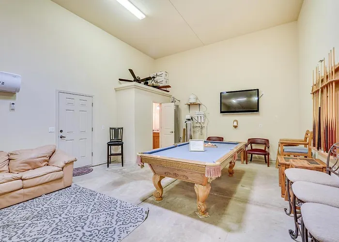 Holiday home Private Pool & Hot Tub: Havasu Gem! *