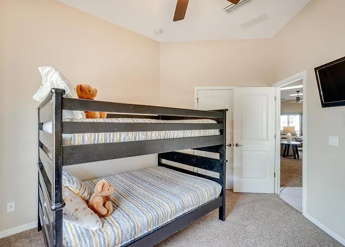 Private Pool & Hot Tub: Havasu Gem! Holiday home Lake Havasu City